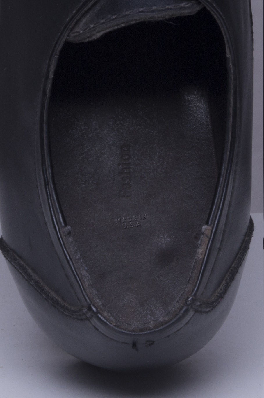 shoes-retouch-remove-origin-before shoes-retouch-remove-origin-before
